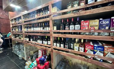 VENTA CASA ESQUINA CON LOCAL COMERCIAL EN CALLE CENTENARIO
