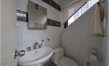 ALQUILER DE OFICINA EN PH BAC AV. BALBOA