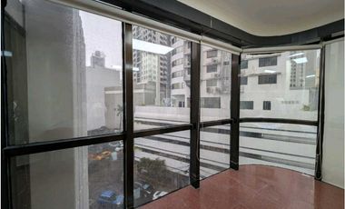 ALQUILER DE OFICINA EN PH BAC AV. BALBOA