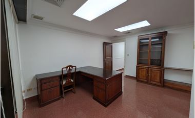 Alquiler de Oficina en PH BAC SEMIAMOBLADA