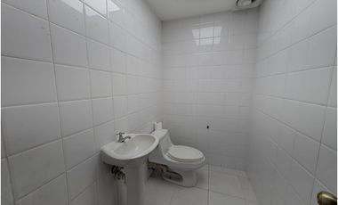 Alquiler de Oficina en PH BAC SEMIAMOBLADA