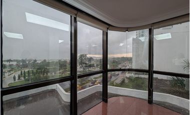 Alquiler de Oficina en PH BAC SEMIAMOBLADA