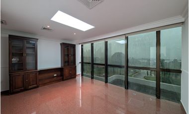 Alquiler de Oficina en PH BAC SEMIAMOBLADA