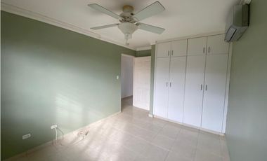 VILLA LUCRE / VILLA DE LAS AZORES / 281M / 4 HABITACION / ESQUINA
