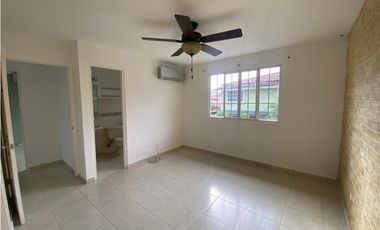 VILLA LUCRE / VILLA DE LAS AZORES / 281M / 4 HABITACION / ESQUINA