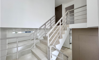 VENDO CASA REMODELADA EN SAN FRANCISCO -CALLE 74 (3)