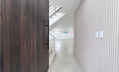 VENDO CASA REMODELADA EN SAN FRANCISCO -CALLE 74 (3)