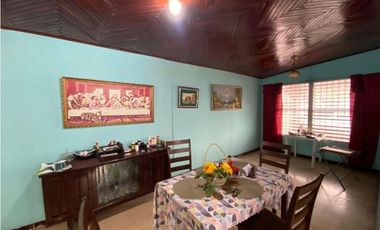 VILLA RICA / RIO ABAJO / 385M /  PATIO /  ANEXO / 4 HABITACION JC