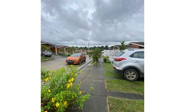 VENDO  CASA BRISAS DE ARRAIJAN PH PRIMAVERA