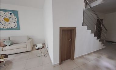 CASA EN VENTA ALTOS DEL PARQUE  267M2