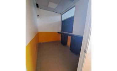 VENTA REMATE LOCAL COMERCIAL 141.36m2 PLAZA MILLA 8