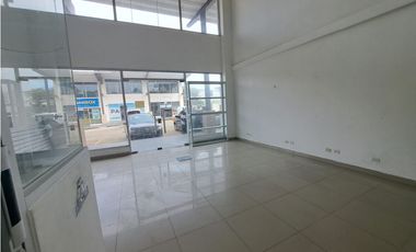 VENTA REMATE LOCAL COMERCIAL 141.36m2 PLAZA MILLA 8