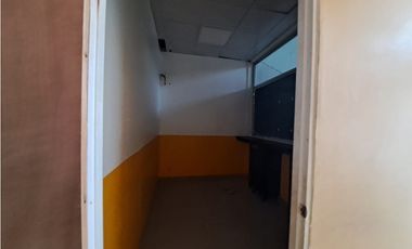 VENTA REMATE LOCAL COMERCIAL 141.36m2 PLAZA MILLA 8