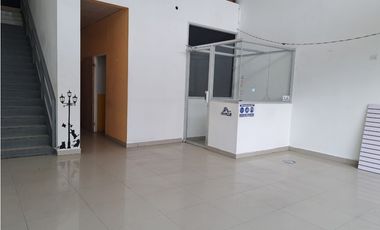 VENTA REMATE LOCAL COMERCIAL 141.36m2 PLAZA MILLA 8