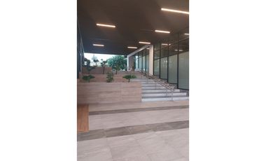SEA CONFIABLE ALQUILA LOCAL COMENCIAL GREENWOOD PLAZA