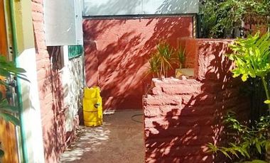 VENDO CASA STGO 2D+1B -Antu