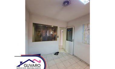 Se Vende Imponente Local en Alberdi de 2 Plantas