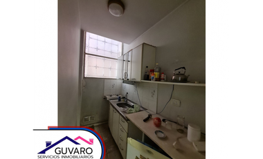 Se Vende Imponente Local en Alberdi de 2 Plantas