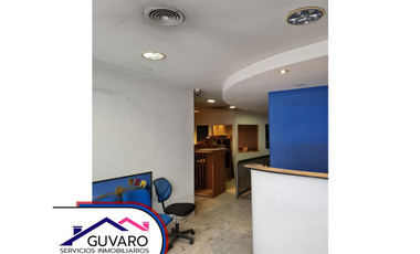 Se Vende Imponente Local en Alberdi de 2 Plantas
