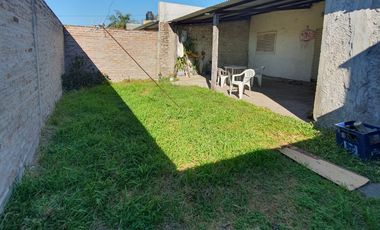 CASA DE 3 DORM. ZONA SAN FRANCISCO DE BORJA