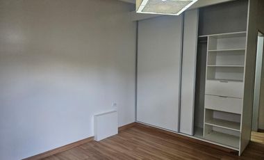 Casa en alquiler de 3 dormitorios c/ cochera en Godoy Cruz