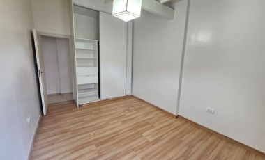 Casa en alquiler de 3 dormitorios c/ cochera en Godoy Cruz