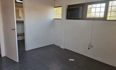 Casa en alquiler de 3 dormitorios c/ cochera en Godoy Cruz