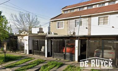 Triplex en venta en Quilmes Oeste