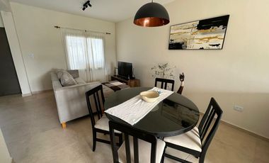 ALQUILER| DUPLEX AMOBLADO de 3 dorm, en DOCTA