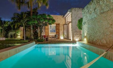 Casa en venta, CASABLANCA en el Centro Histórico de Mérida Yuc.