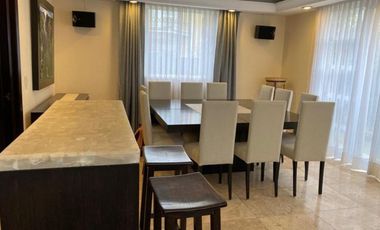 Casa Venta en Metepec en Residencial con vigilancia y control de acceso a 5 min de Galerías Metepec con alberca, gym y padel.