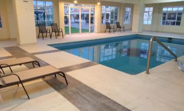 Casa Venta en Metepec en Residencial con vigilancia y control de acceso a 5 min de Galerías Metepec con alberca, gym y padel.