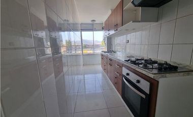 EN VENTA DPTO EN  OVIEDO CAVADA  2D 2B