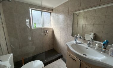 EN VENTA dpto calle Holanda Providencia a 1 cuadra de mall costanera