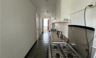 EN VENTA dpto calle Holanda Providencia a 1 cuadra de mall costanera
