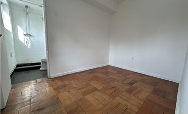 EN VENTA dpto calle Holanda Providencia a 1 cuadra de mall costanera