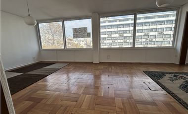 EN VENTA dpto calle Holanda Providencia a 1 cuadra de mall costanera