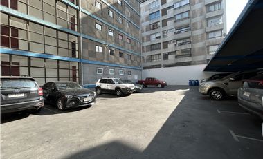 EN VENTA dpto calle Holanda Providencia a 1 cuadra de mall costanera
