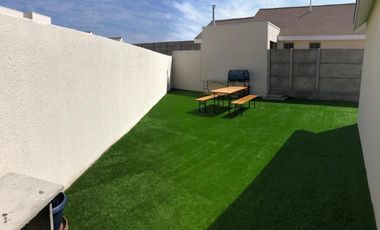 EN VENTA CASA COSTA LAGUNA 3D/2B.   200m2