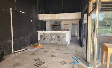 Local Comercial en Arriendo en Local 1, Paseo Nogales