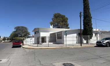se renta amplia oficina en san felipe