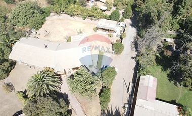 Gran casa y  buen terreno para Inversión en Buin