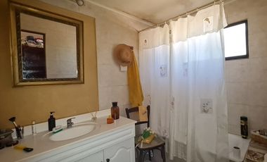 Gran casa y  buen terreno para Inversión en Buin