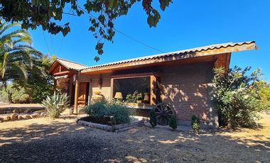 Gran casa y  buen terreno para Inversión en Buin