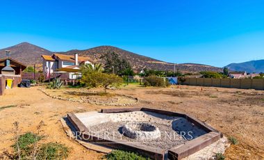 Amplia casa en parcela cercana al aeropuerto