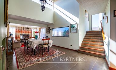 Amplia casa en parcela cercana al aeropuerto