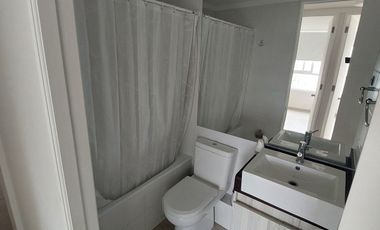 Moderno departamento en Marina Costa con preciosa vista a toda la Bahia