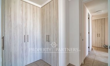 Moderno departamento en Marina Costa con preciosa vista a toda la Bahia