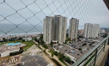 Moderno departamento en Marina Costa con preciosa vista a toda la Bahia