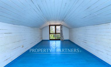 Casa Estilo Colonial de 6D + Piscina. Cercano a Colegio Sagrado Corazón Apoquindo